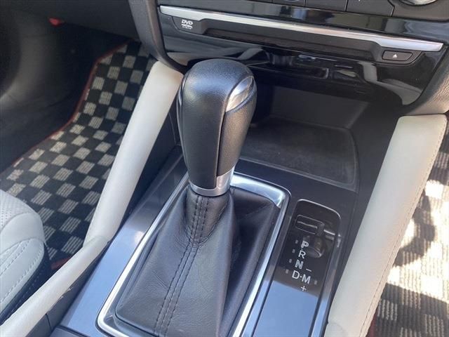 Mazda ATENZA 2015-02 22432-24