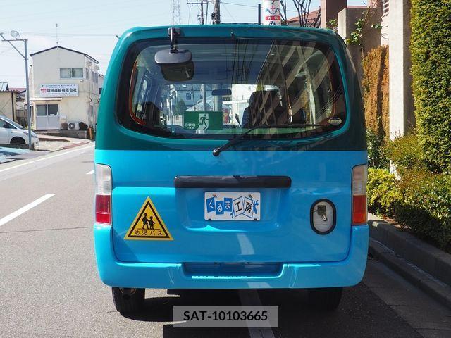 Nissan CARAVAN COACH 2003-03 232664-21