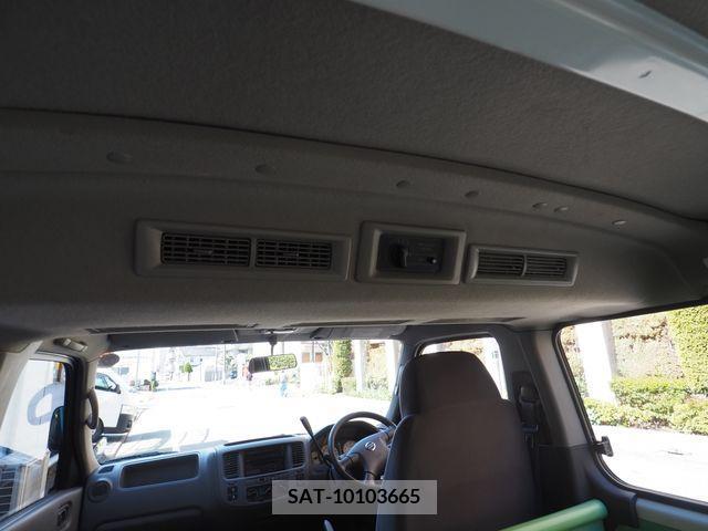 Nissan CARAVAN COACH 2003-03 232664-14