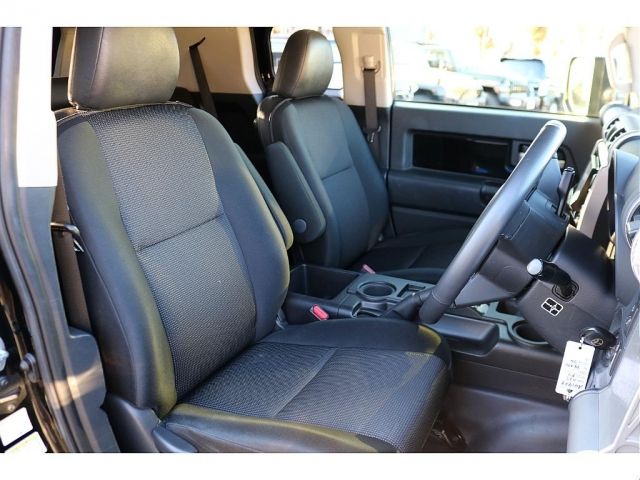 Toyota FJ CRUISER 2013-06 193490-4