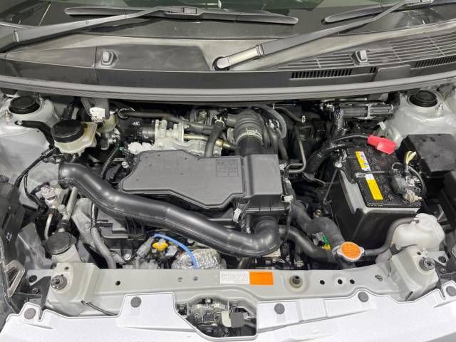 Toyota ROOMY 2022-07 15568-18