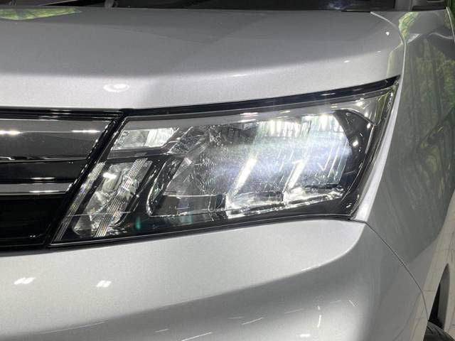 Toyota ROOMY 2022-07 15568-12