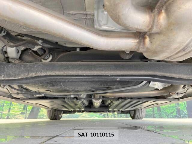Suzuki SWIFT 2018-04 333773-19