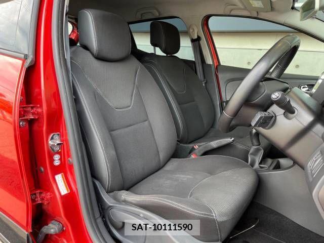Renault LUTECIA 2015-04 393642-7