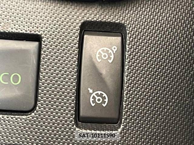 Renault LUTECIA 2015-04 393642-4