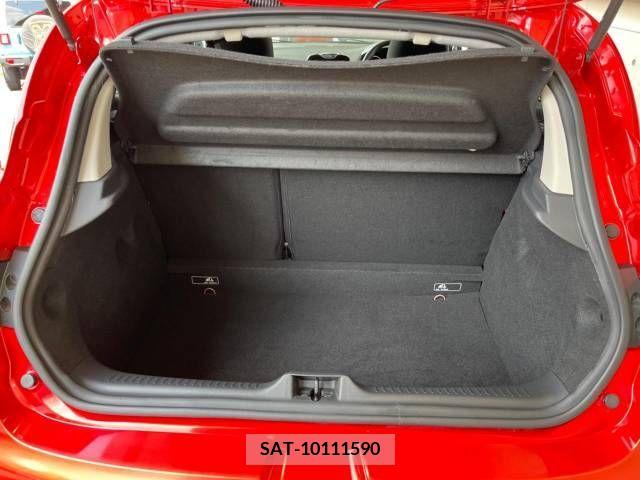 Renault LUTECIA 2015-04 393642-10