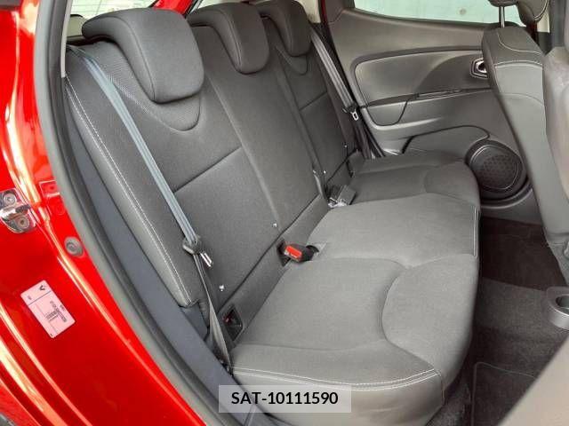 Renault LUTECIA 2015-04 393642-8