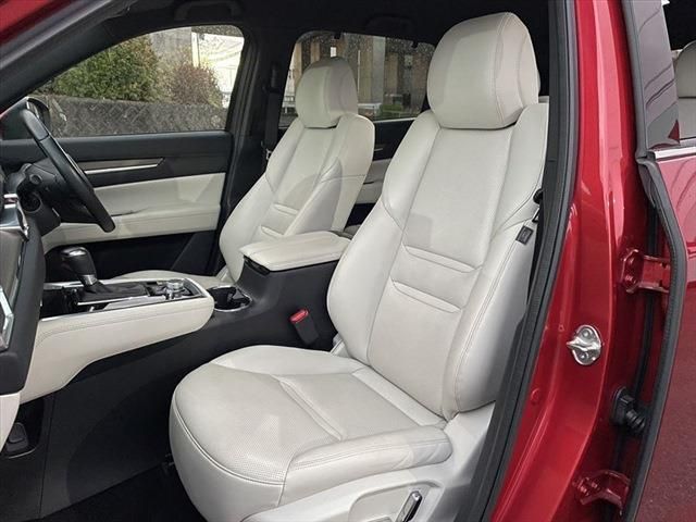 Mazda CX-8 2019-03 28637-22