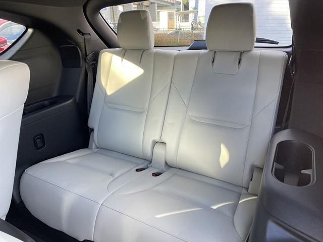 Mazda CX-8 2019-03 28637-24