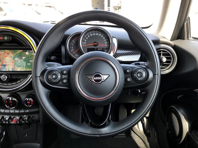 Bmw MINI 2020-05 606-12