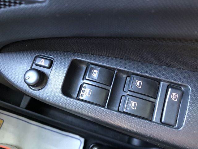 Daihatsu MOVE CUSTOM 2013-02 187578-9