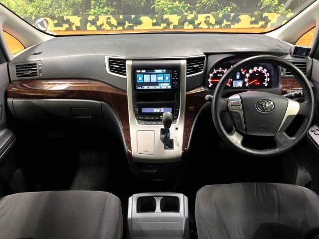 Toyota ALPHARD 2013-01 10824-1