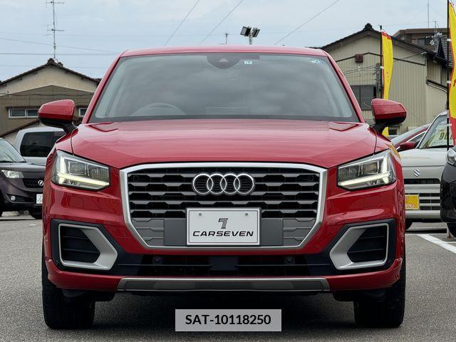 Audi Q2 2017-12 347281-2