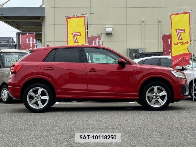 Audi Q2 2017-12 347281-4