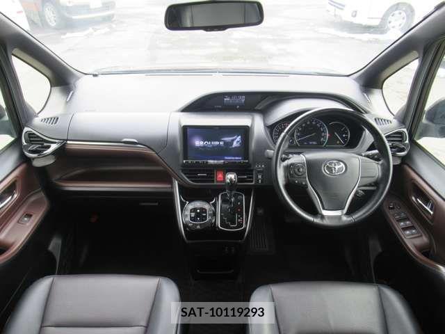 Toyota ESQUIRE 2015-03 268624-5