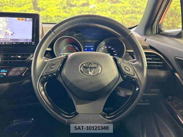 Toyota C-HR 2017-03 326524-11