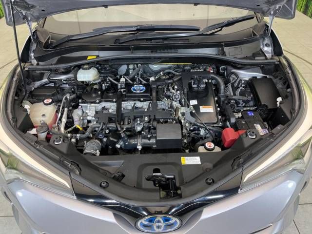 Toyota C-HR 2017-09 184653-18
