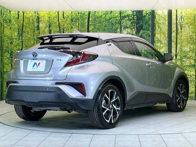 Toyota C-HR 2017-09 184653-17
