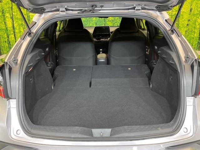 Toyota C-HR 2017-09 184653-10