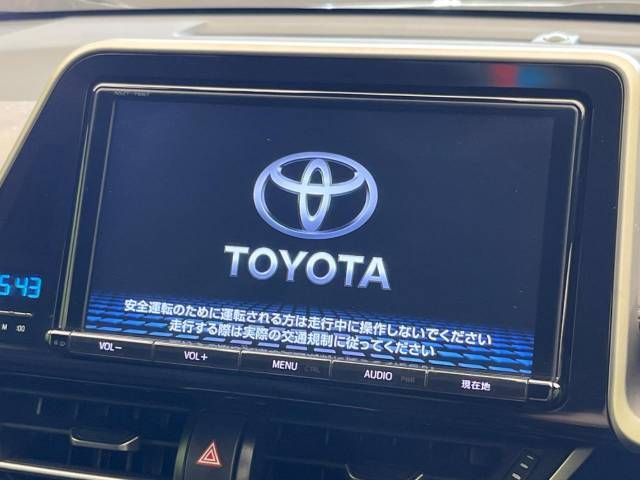 Toyota C-HR 2017-09 184653-2