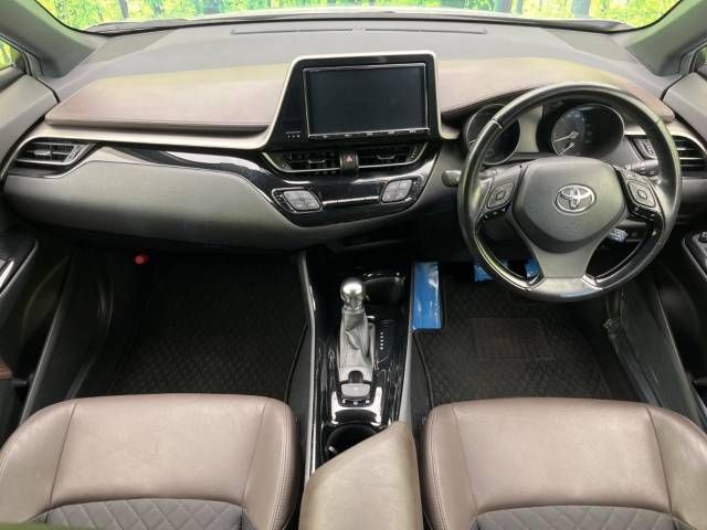 Toyota C-HR 2017-09 184653-1