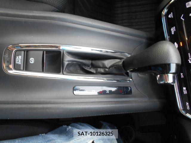 Honda VEZEL 2017-06 383907-24