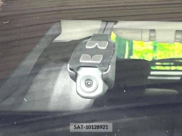 Honda VEZEL 2022-04 369979-7