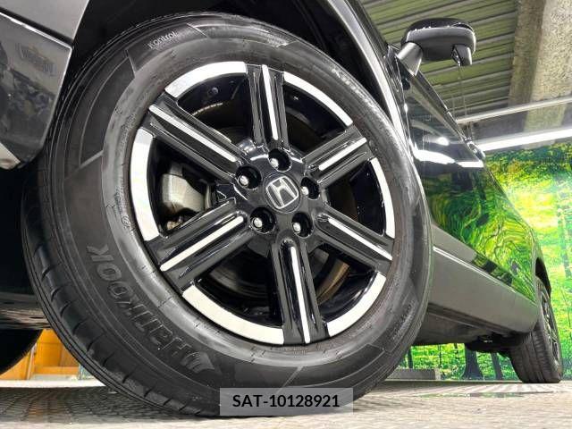 Honda VEZEL 2022-04 369979-13