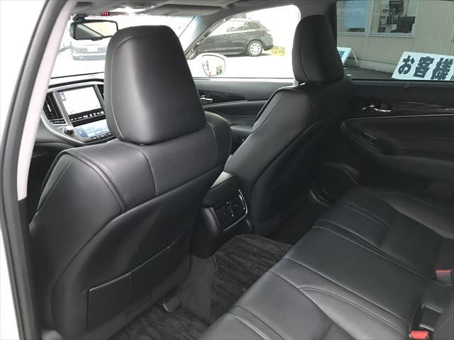 Toyota CROWN SEDAN 2015-09 189802-13