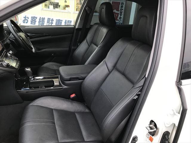 Toyota CROWN SEDAN 2015-09 189802-12