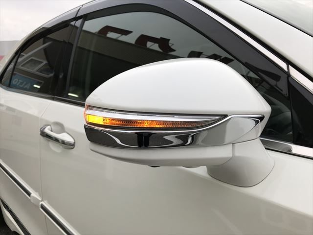 Toyota CROWN SEDAN 2015-09 189802-5