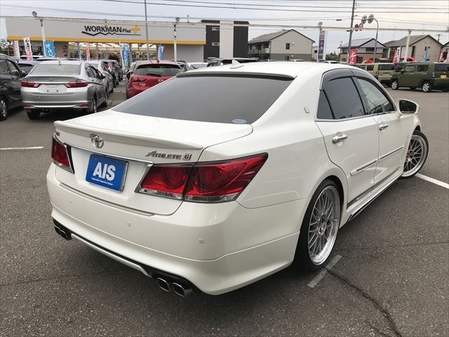 Toyota CROWN SEDAN 2015-09 189802-2