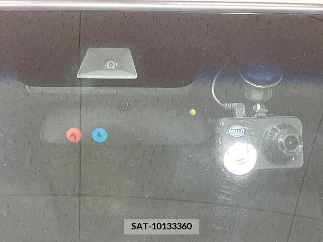 Honda N BOX 2018-02 307168-1