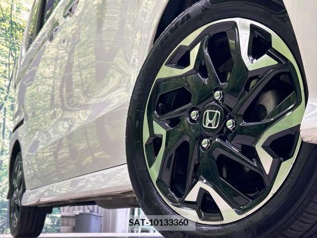 Honda N BOX 2018-02 307168-12