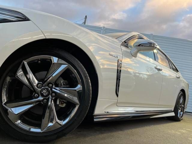 Toyota CROWN SEDAN 2019-03 187298-13