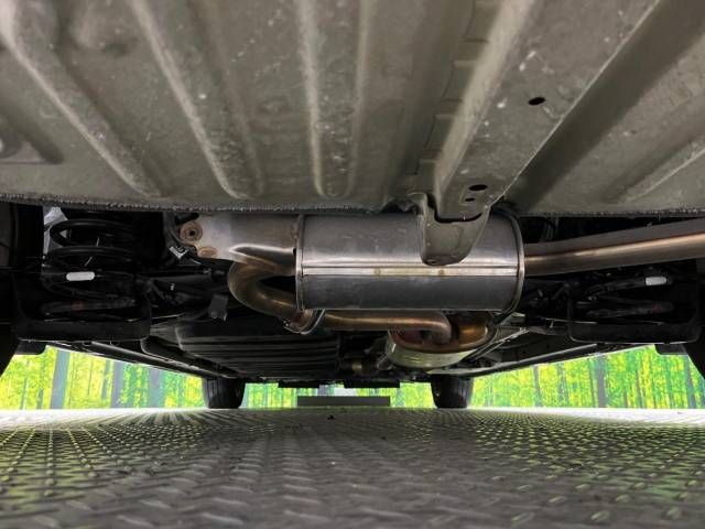 Toyota NOAH 2018-12 196589-19