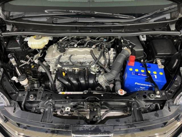 Toyota NOAH 2018-12 196589-18