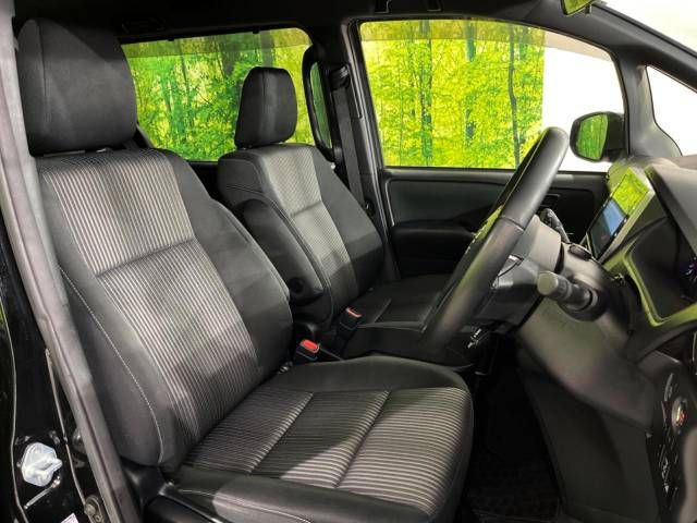 Toyota NOAH 2018-12 196589-8