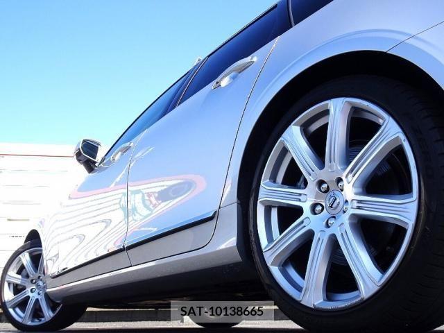 Volvo V90 2017-12 222030-18