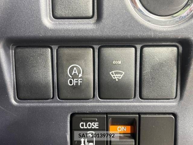 Toyota VOXY 2015-09 321703-5