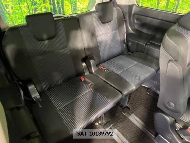 Toyota VOXY 2015-09 321703-9