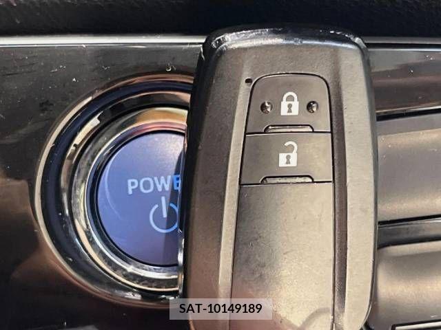 Toyota PRIUS 2019-05 322410-7