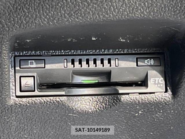 Toyota PRIUS 2019-05 322410-6