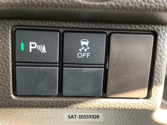 Honda N BOX 2022-11 333861-28