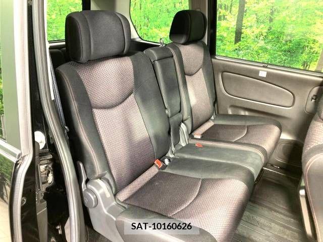 Nissan SERENA 2012-01 382318-9