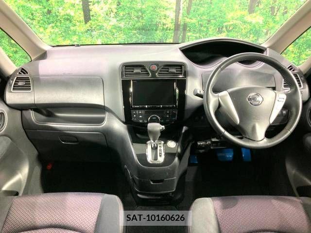 Nissan SERENA 2012-01 382318-1