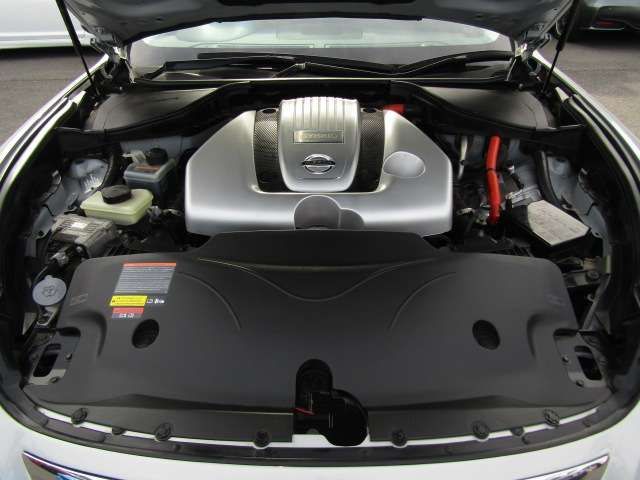 Nissan FUGA HYBRID 2012-07 190282-19