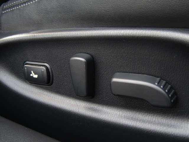 Nissan FUGA HYBRID 2012-07 190282-12
