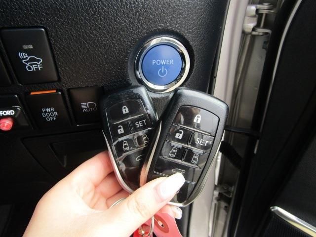 Toyota ALPHARD HYBRID 2019-04 26839-7