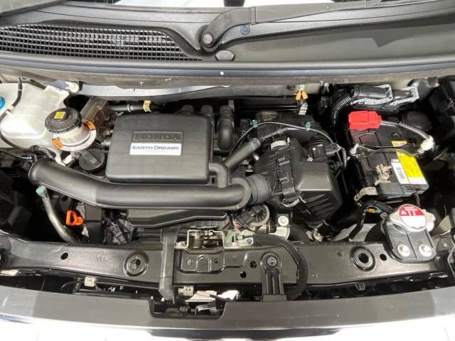 Honda N BOX 2019-05 184774-18